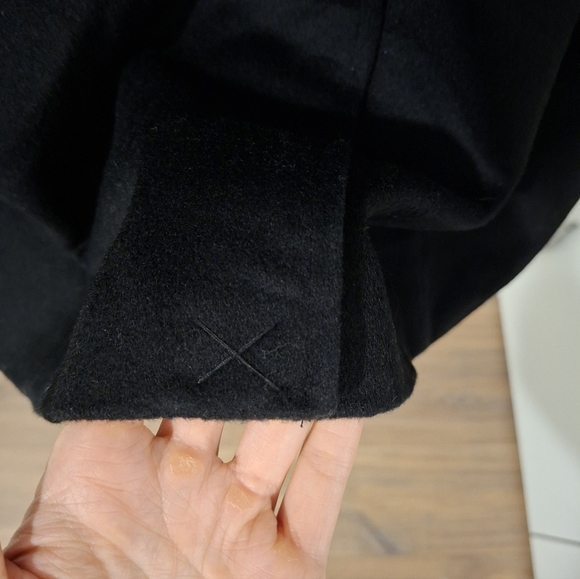 NWOT Calvin Klein Women's Black Wool Maxi Coat with Faux Fur Collar (Size XS) - Picture 11 of 12